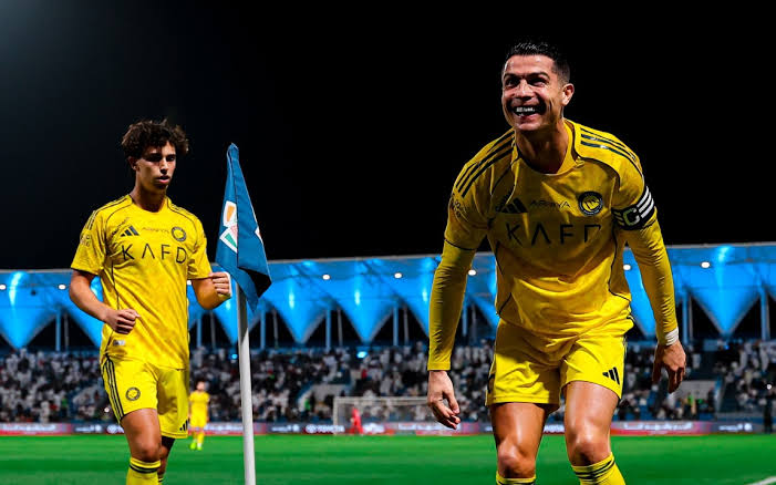 Ronaldo đứng trước cơ hội chạm mốc 1000 bàn thắng | OK9 2 Ronaldo đứng trước cơ hội chạm mốc 1000 bàn thắng | OK9